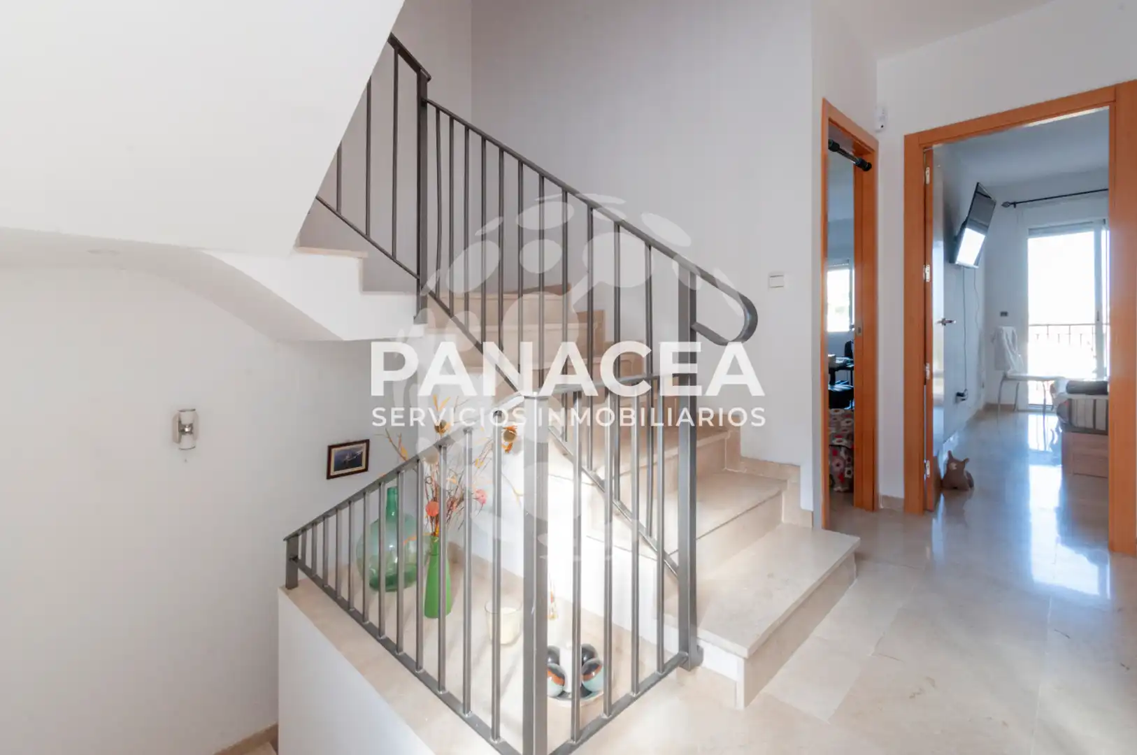 Casa adosada en venta en Albuñol con Jardín privado, Terraza y Amueblado