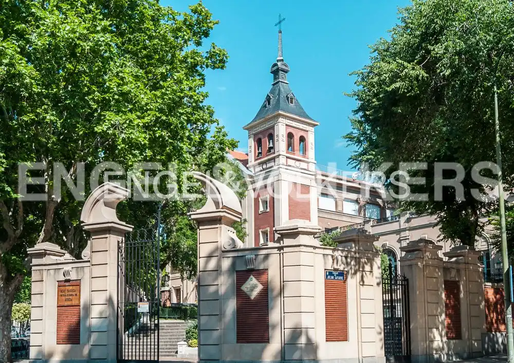 Vista exterior de Piso en venta en Madrid con Aire acondicionado y Calefacción