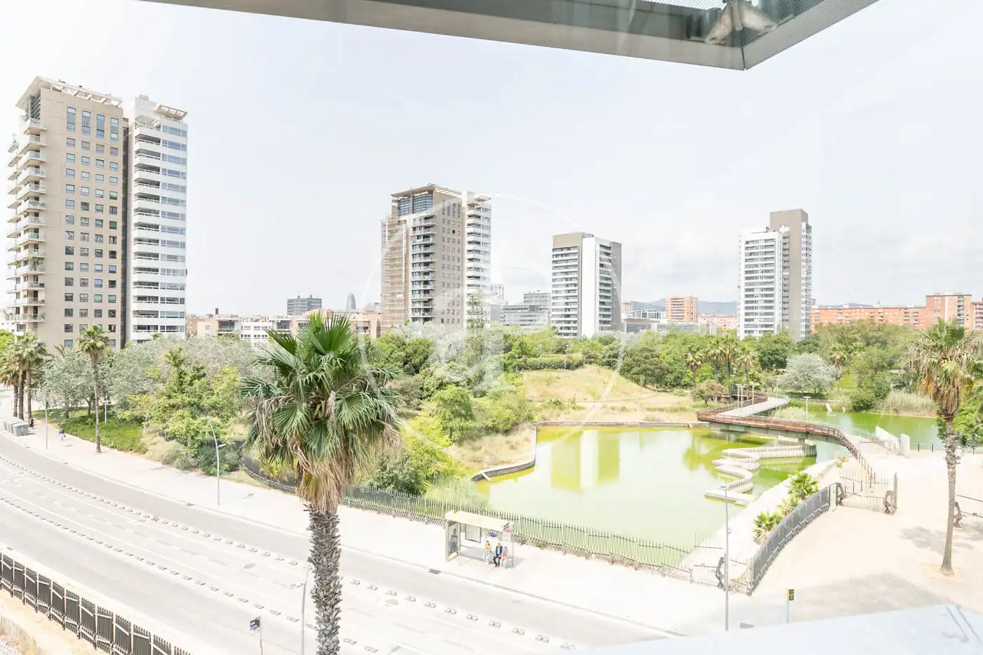 Vista exterior de Piso en venta en Barcelona con Aire acondicionado, Calefacción y Jardín privado