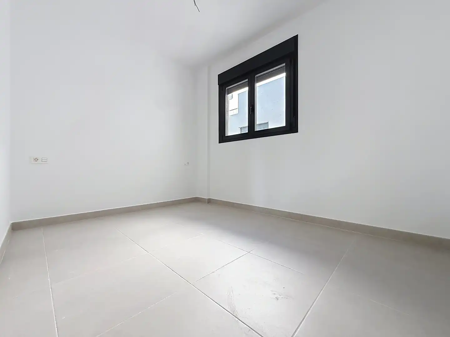 Habitación de Piso de alquiler en Cártama con Aire acondicionado, Terraza y Piscina comunitaria