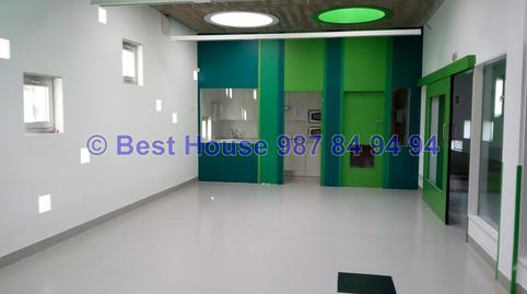 Photo 3 of Building for sale in Cuadros, León