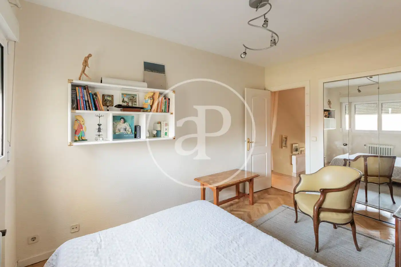 Bedroom of Detached homes for sale in Madrid  with Air Conditioner, Heating and Private garden