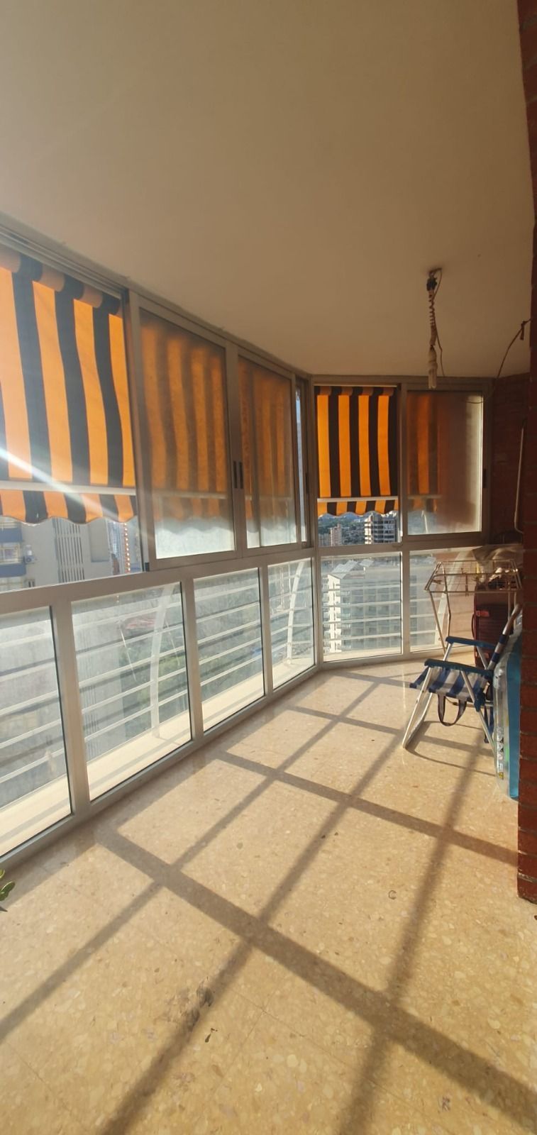 Terraza de Piso en venta en Benidorm con Piscina comunitaria