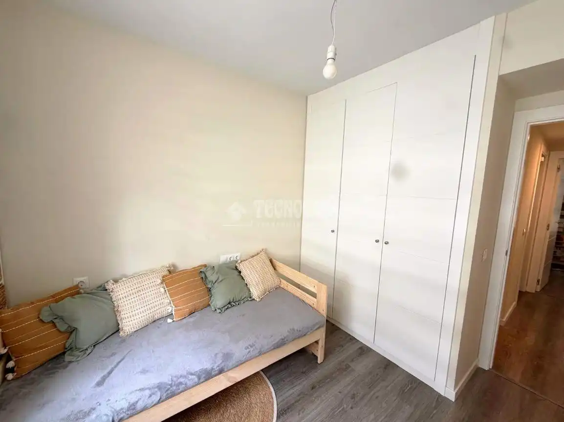 Bedroom of Flat for sale in Madrid  with Air Conditioner, Heating and Terrace