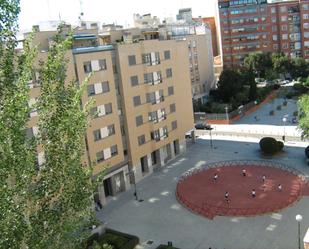 Exterior view of Flat to rent in  Madrid Capital  with Air Conditioner, Heating and Parquet flooring