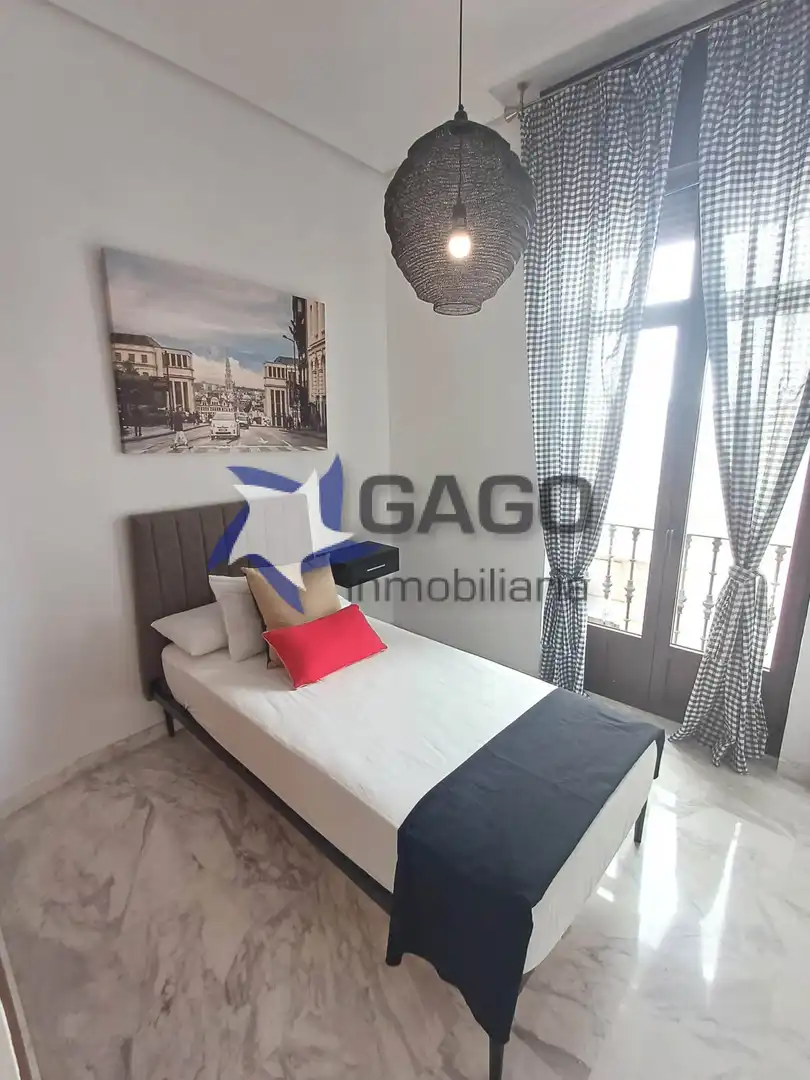 Habitación de Ático de alquiler en Córdoba con Aire acondicionado, Calefacción y Terraza