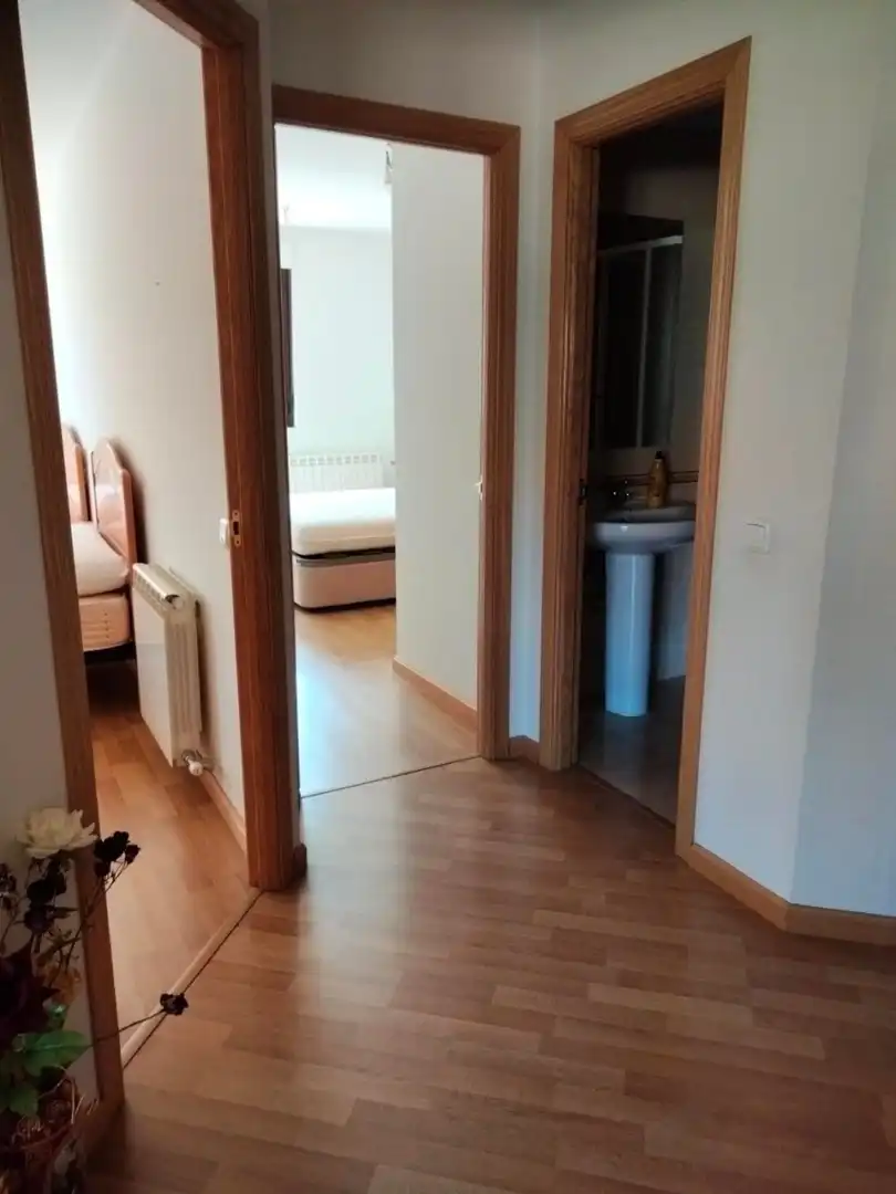Piso en venta en Valderas con Parquet, Amueblado y TV