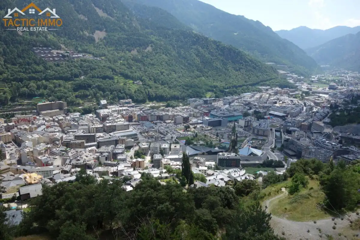 Vista exterior de Terreno en venta en Escaldes – Engordany