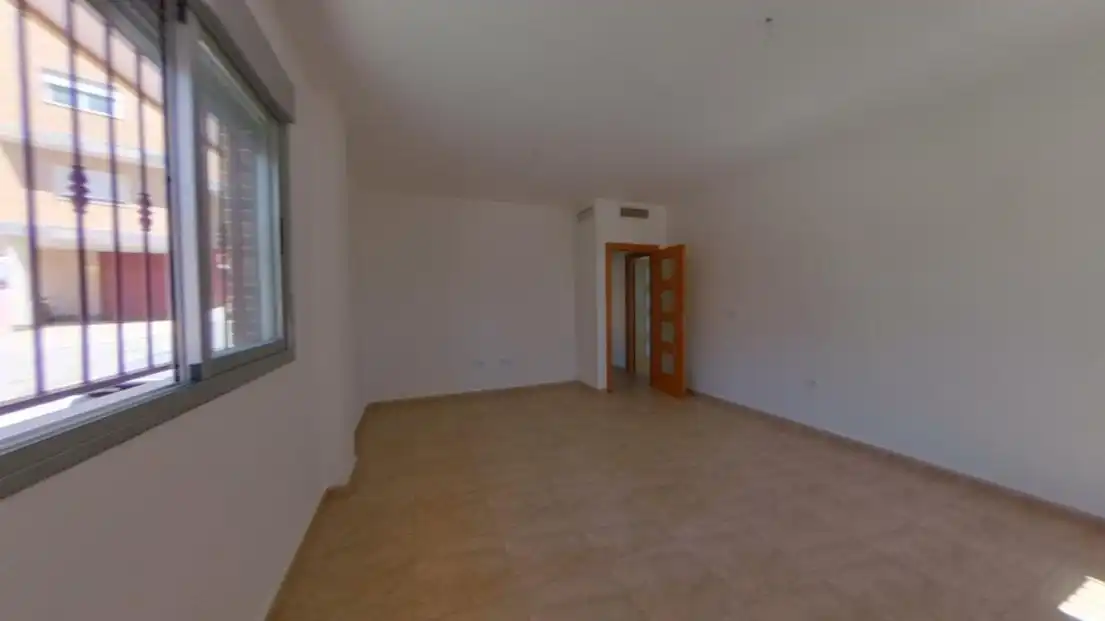 Piso con ascensor en venta en Calle POLO MEDINA 17