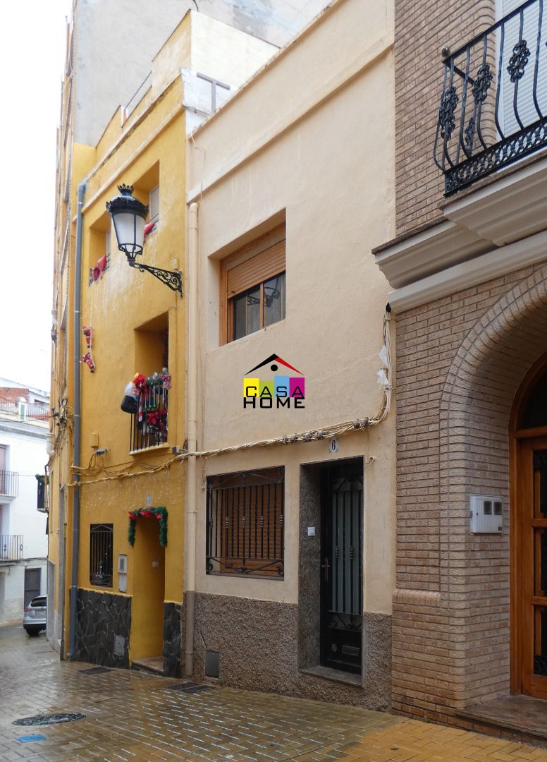 Vista exterior de Casa o chalet en venta en L'Alcora con Terraza