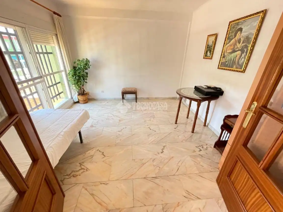 Habitación de Casa adosada en venta en Badajoz con Aire acondicionado
