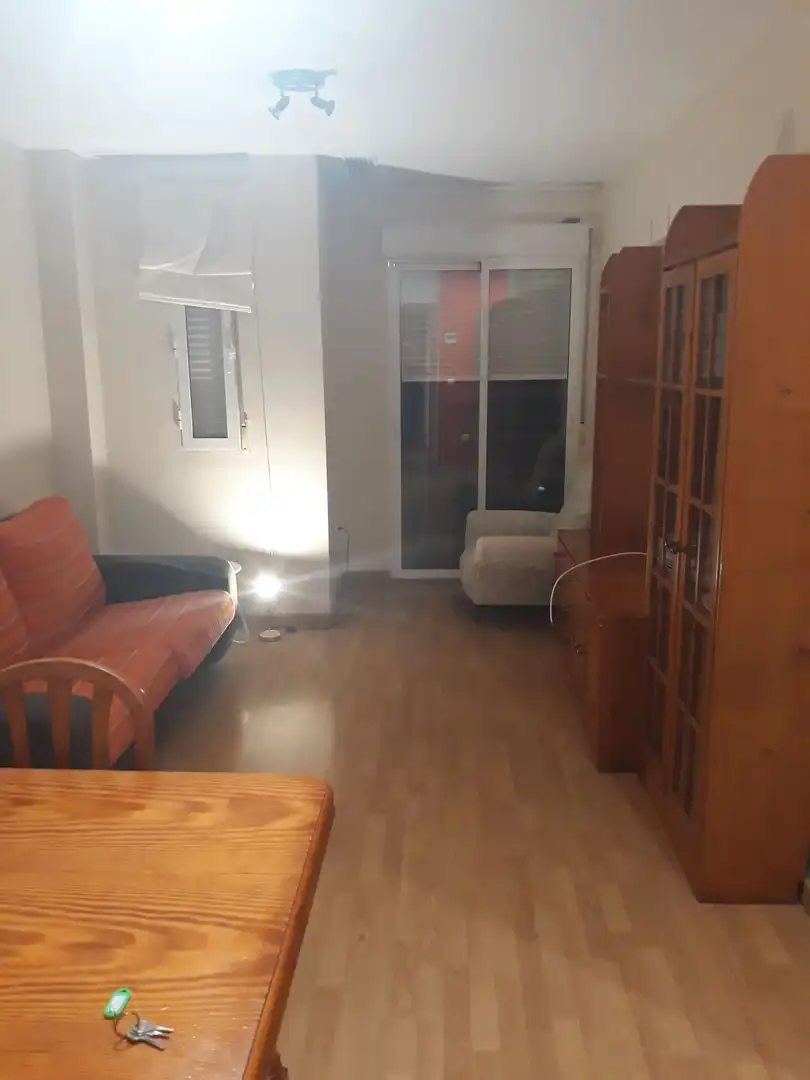 Flat for rent in Carrer Conrado del Campo, Plaza Crevillente - Antiguos Juzgados - El Asilo