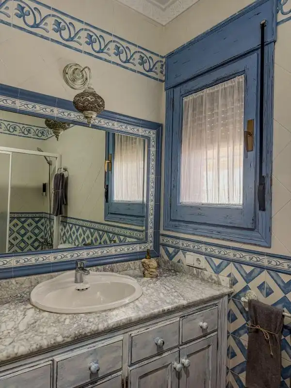 Bany de Casa o xalet en venda en Algodonales amb Aire condicionat, Calefacció i Jardí privat