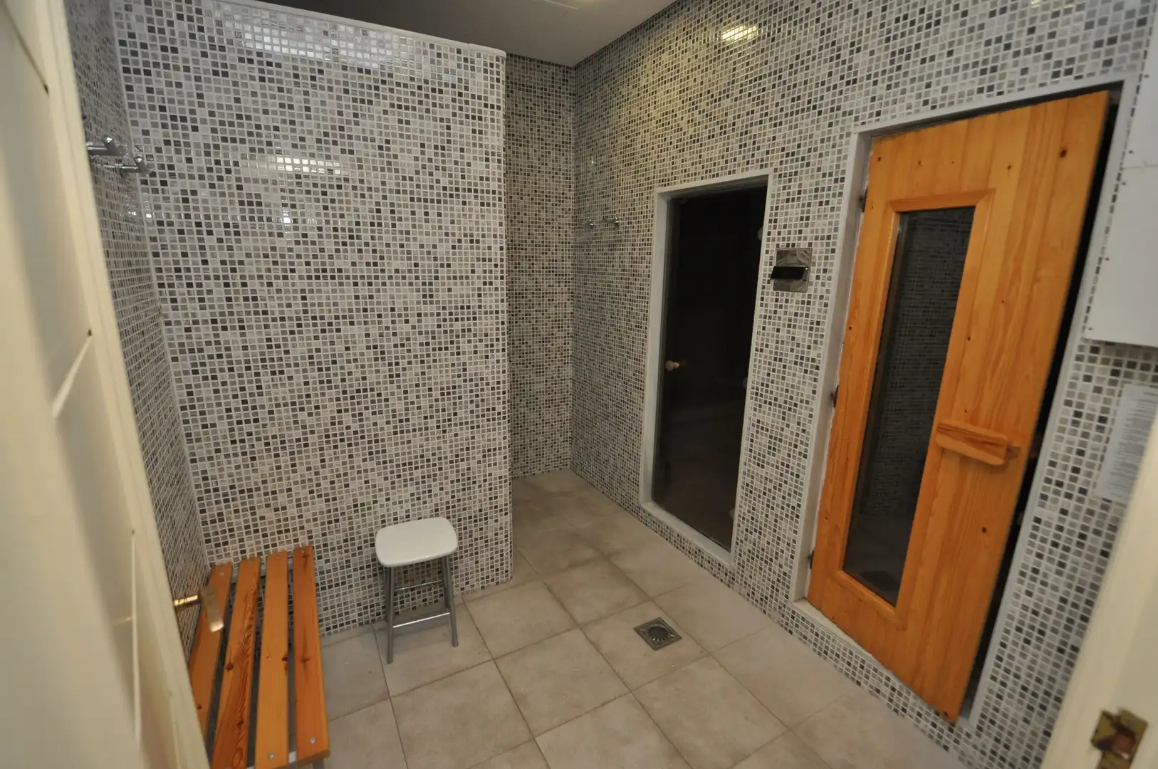Bathroom of Attic for sale in Estepona  with Air Conditioner, Heating and Terrace
