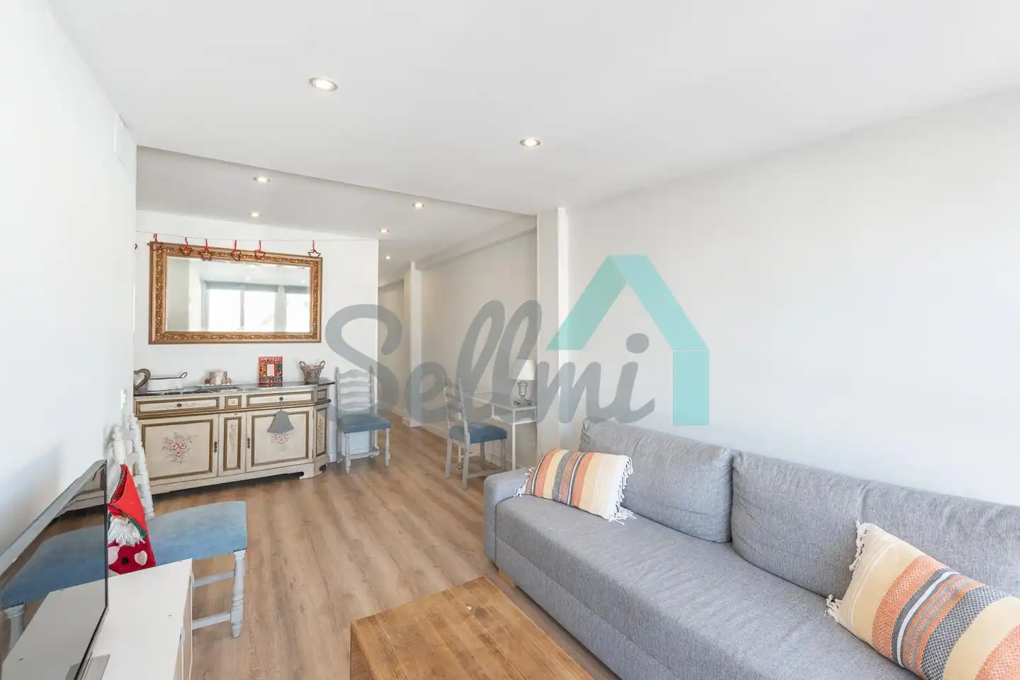 Living room of Flat for rent in Gijón   with Heating and Furnished