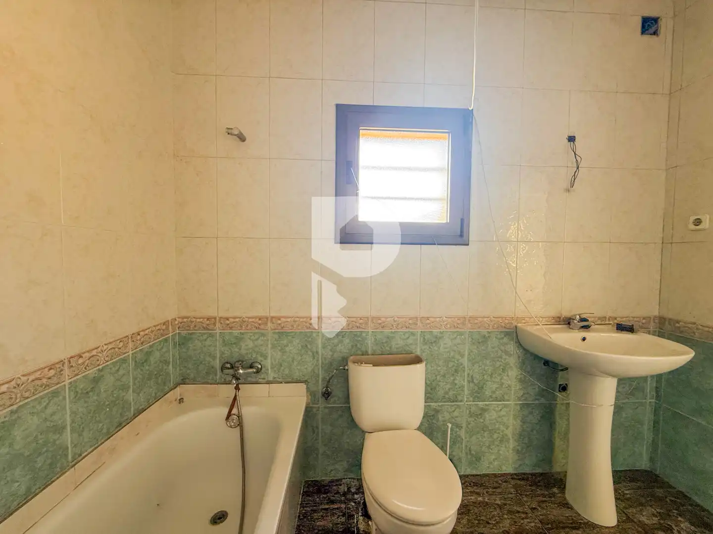 Bathroom of Houses for sale in Vallirana  with Air Conditioner, Private garden and Terrace