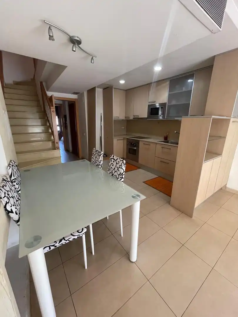 Cocina de Casa adosada en venta en Montcada i Reixac con Aire acondicionado, Jardín privado y Terraza