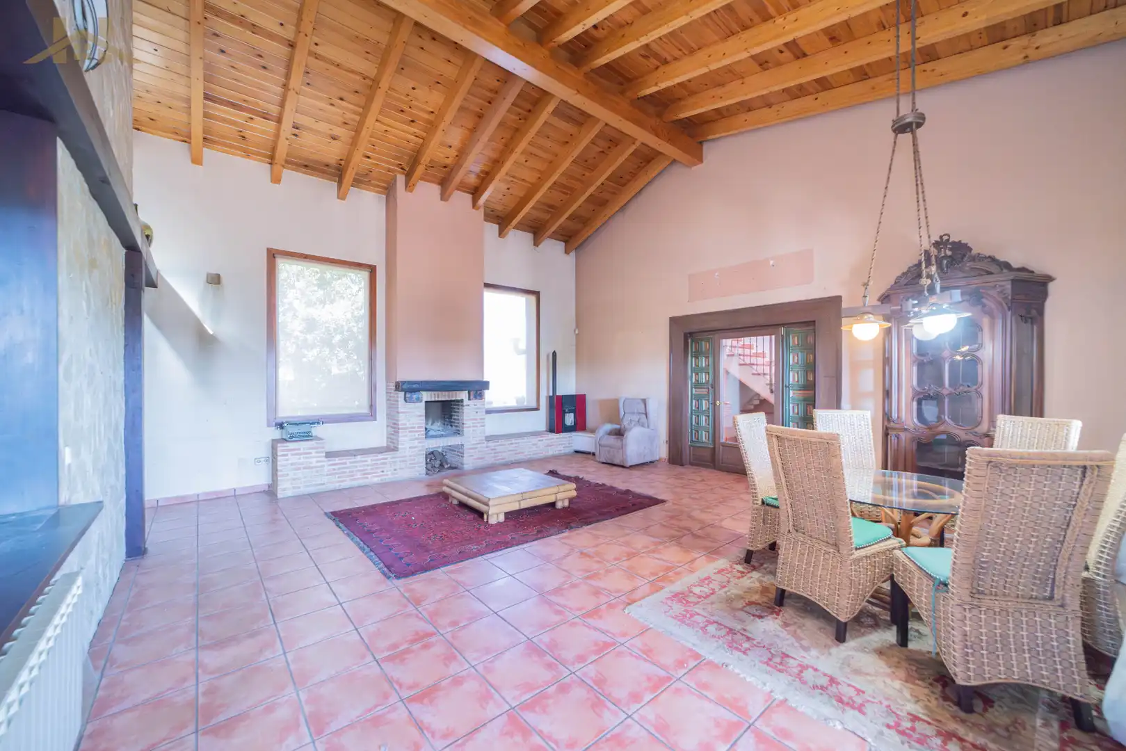 Sala de estar de Casa o chalet en venta en El Escorial con Calefacción, Jardín privado y Parquet