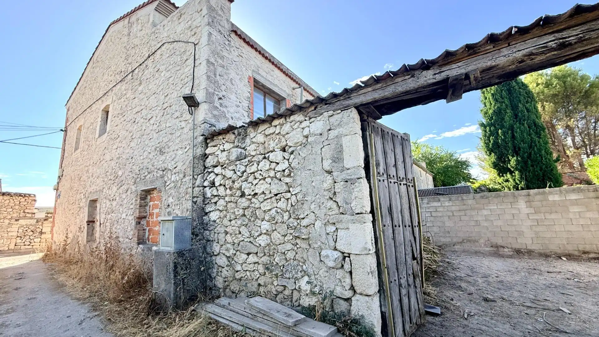 Exterior view of Houses for sale in Olombrada