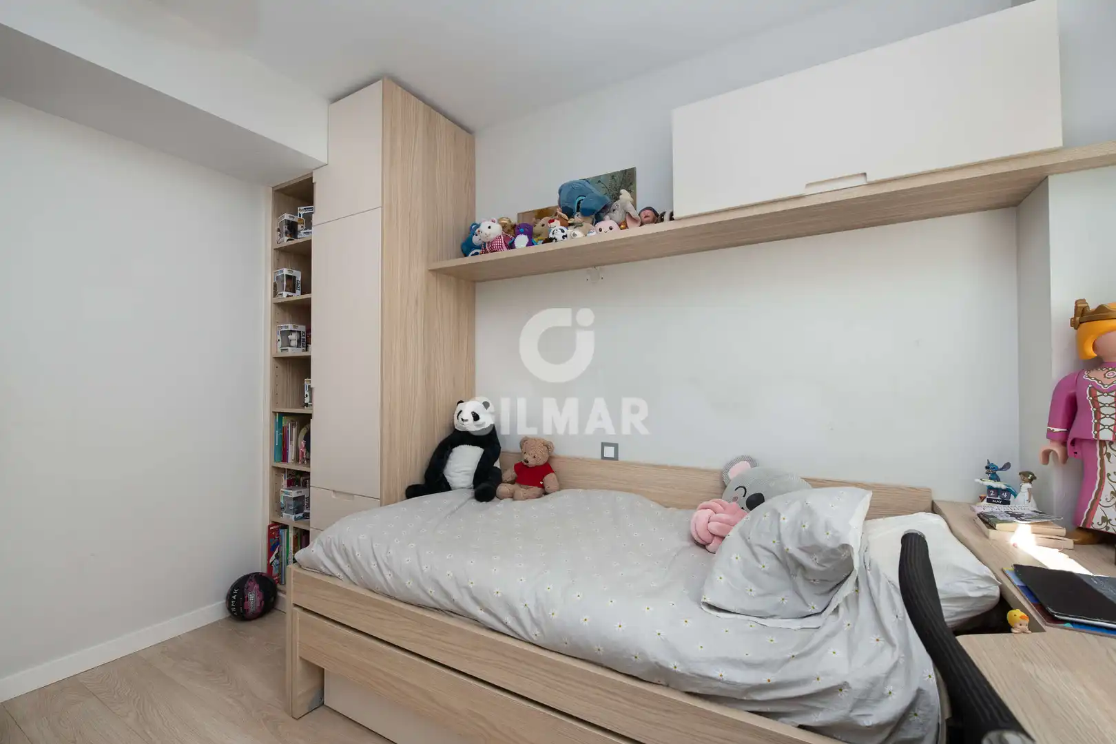 Bedroom of Flat for sale in Madrid  with Heating, Private garden and Storage room
