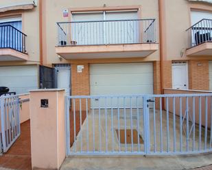 Exterior view of Single-family semi-detached for sale in Bellvei