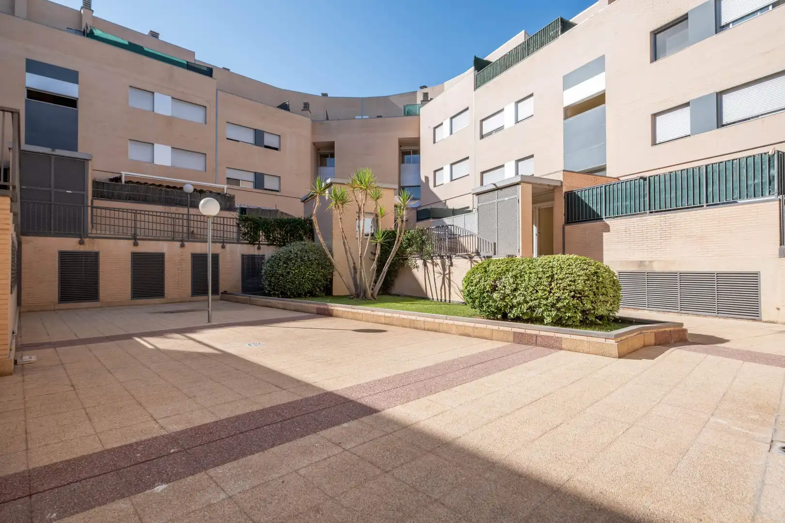 Piso con piscina en venta en Calle de Ramón y Cajal 70, imagen 31