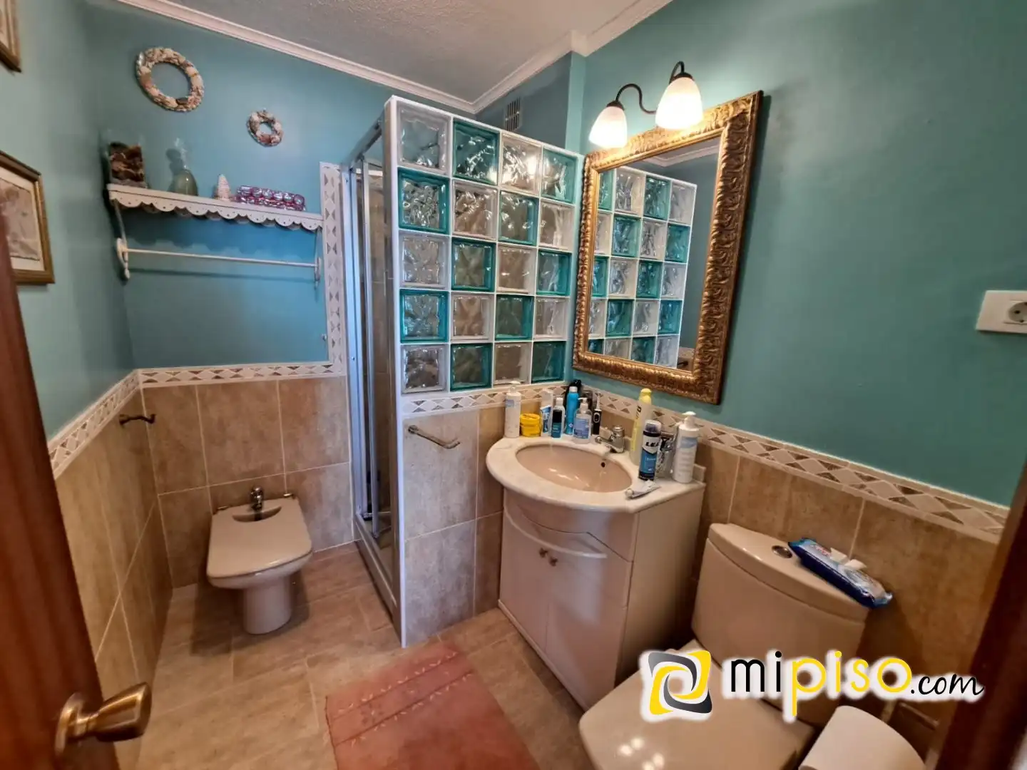 Bathroom of Flat for rent in Laredo  with Terrace and Furnished