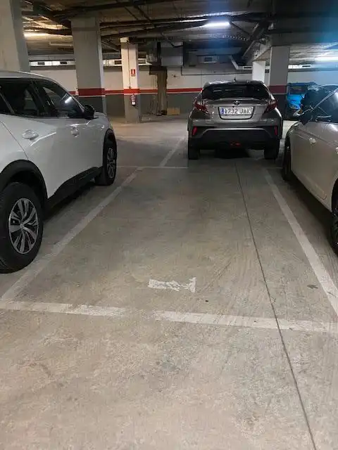 Parkplatz mit Aufzug zum Verkauf in Avinguda Coronel Estrada 134, imagen 8