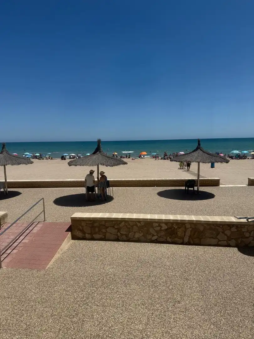Außenansicht von Wohnung zur Miete in Valencia mit Klimaanlage, Terrasse und Möbliert