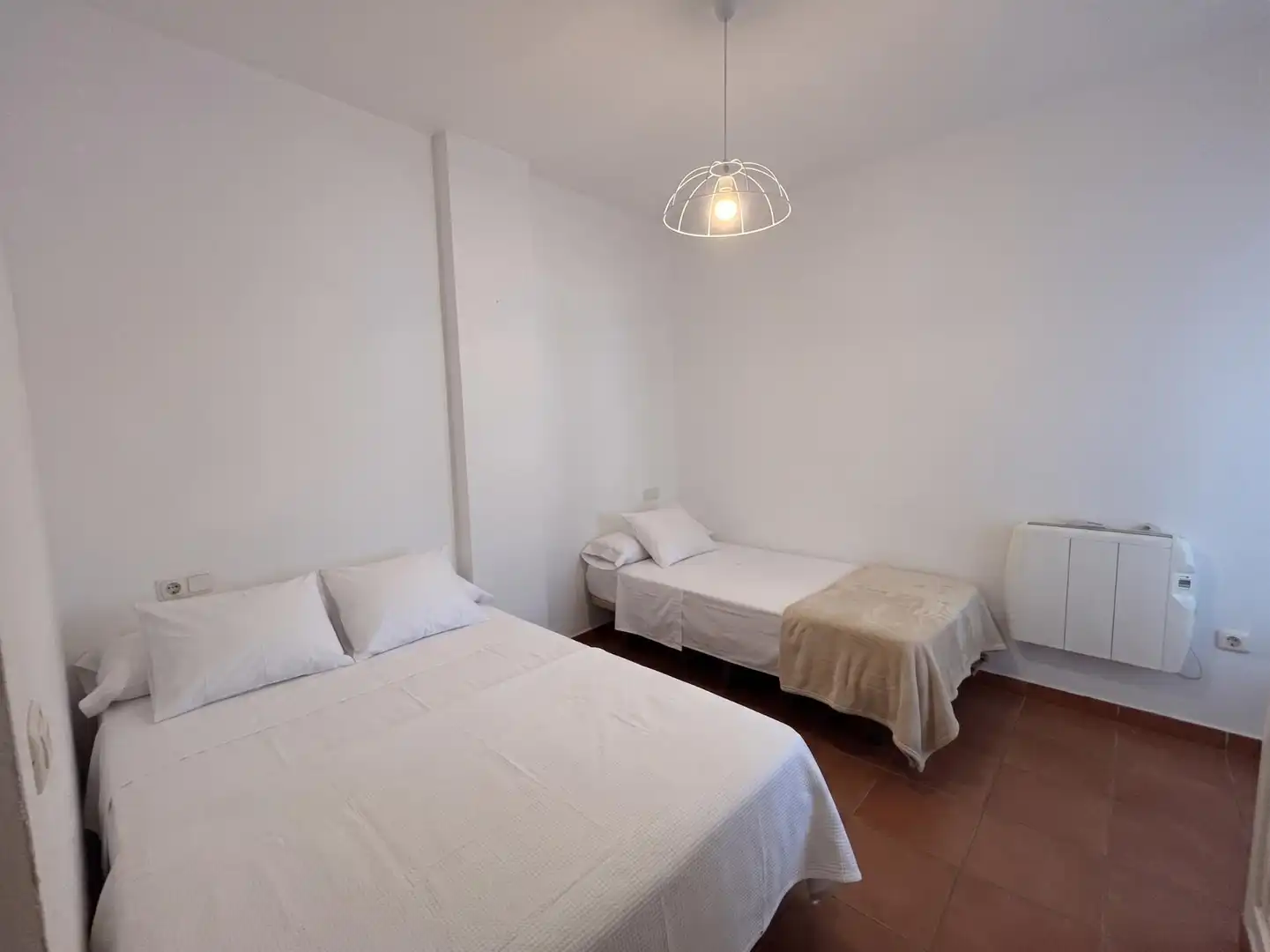 Bedroom of Flat for sale in La Alcaidesa  with Air Conditioner, Heating and Terrace