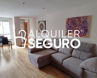 Living room of Flat to rent in  Madrid Capital  with Air Conditioner, Heating and Furnished