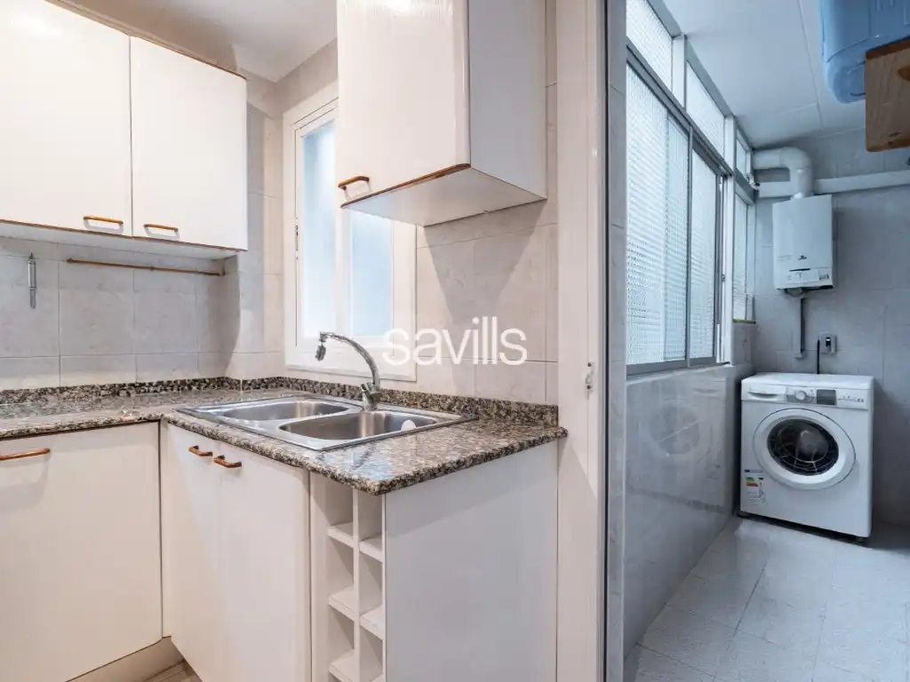 Cuina de Apartament en venda en L'Hospitalet de Llobregat amb Aire condicionat