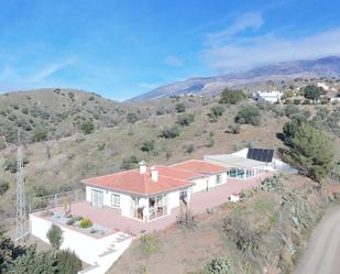 Vista exterior de Casa o xalet en venda en Sedella amb Jardí privat, Piscina i Alarma