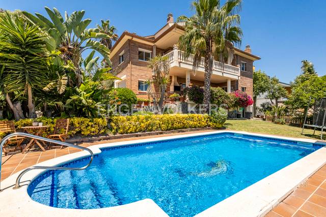 Casa-chalet en Venta en Mas Trader - Corral d'En Tort - Corral d'En Cona