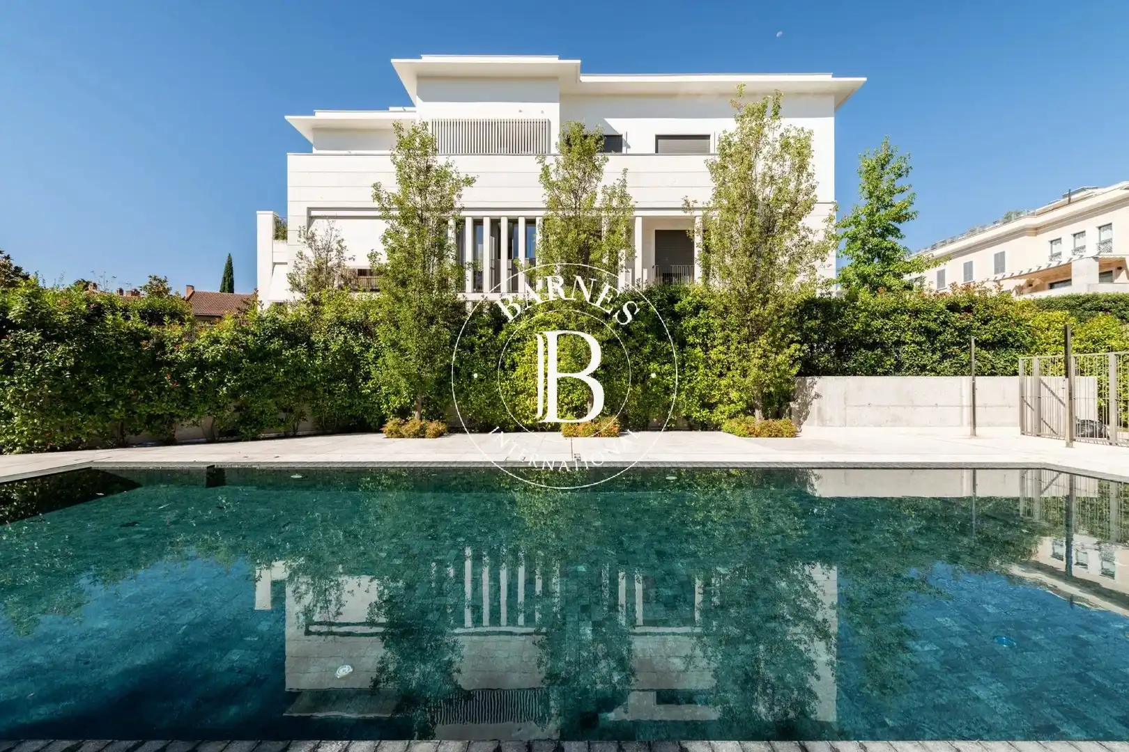 Exterior view of Flat for rent in Madrid  with Air Conditioner, Terrace and Furnished