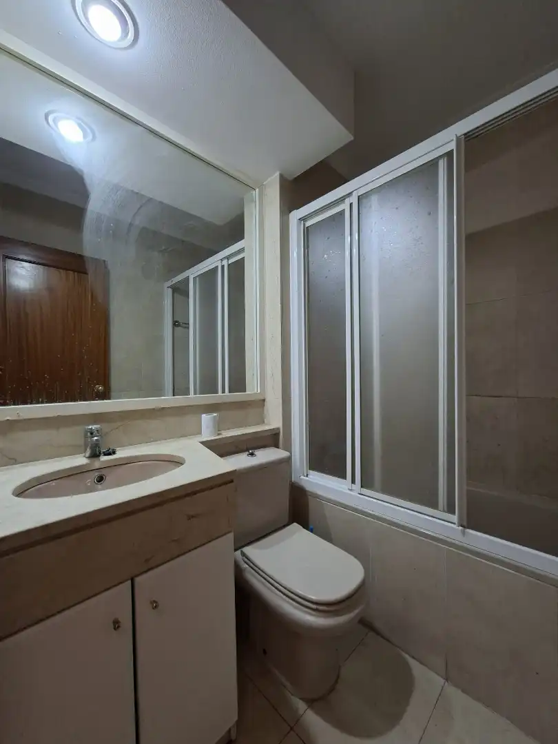 Baño de Piso en venta en Montigalà - Sant Crist