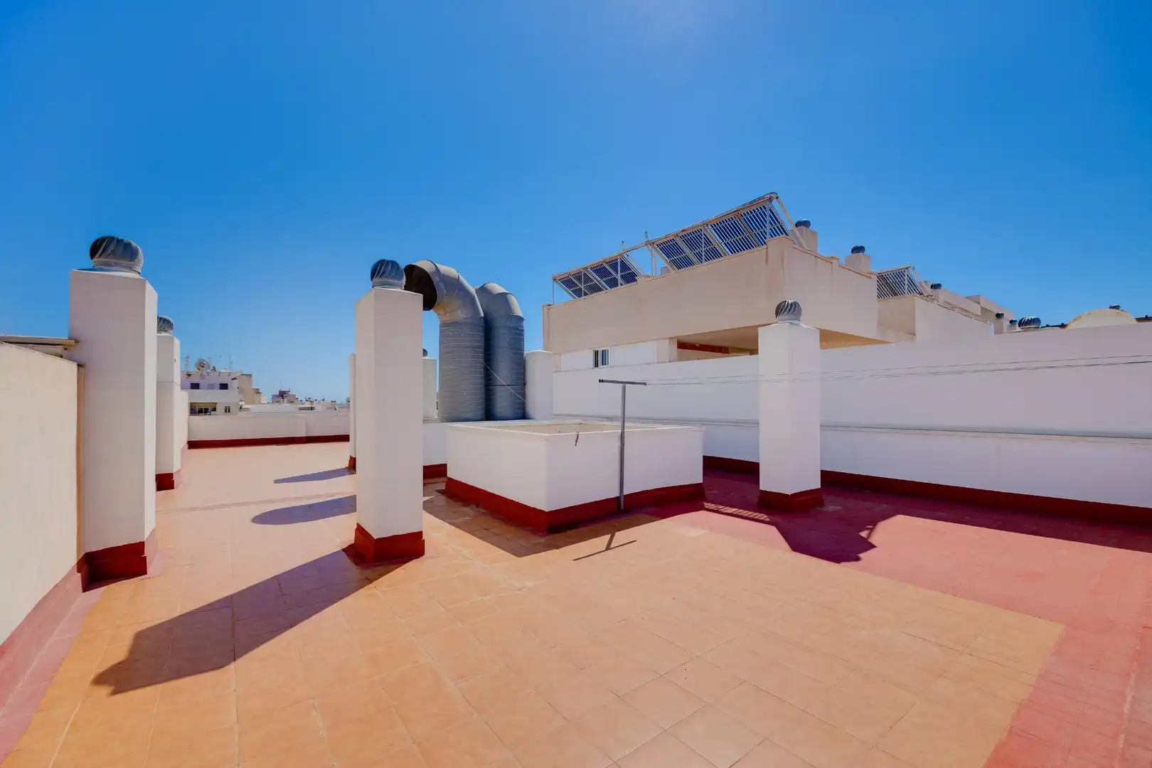 Apartamento con terraza en venta en Calle JOAQUIN CHAPAPRIETA, imagen 32