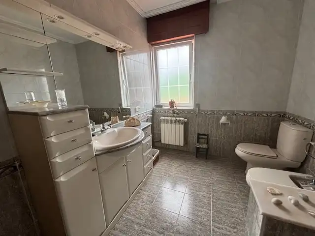Bathroom of Houses for rent in Ferrol  with Heating, Private garden and Parquet flooring