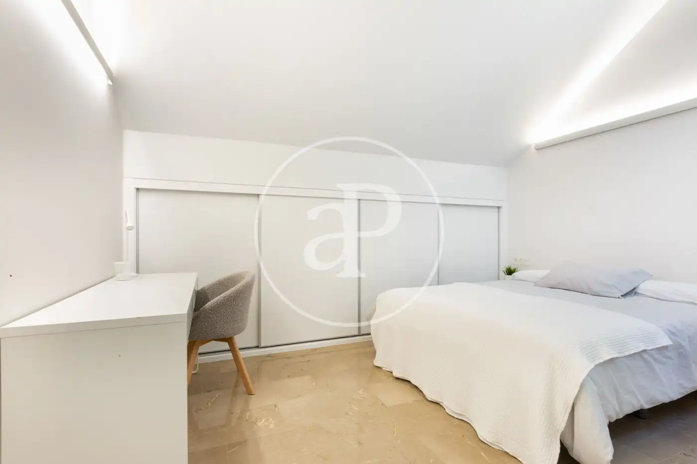 Habitación de Ático en venta en Valencia con Aire acondicionado, Calefacción y Terraza