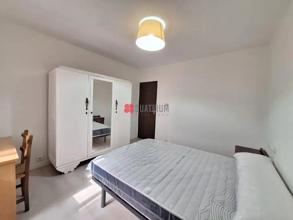 Bedroom of Flat for rent in Santiago de Compostela   with Heating and Furnished
