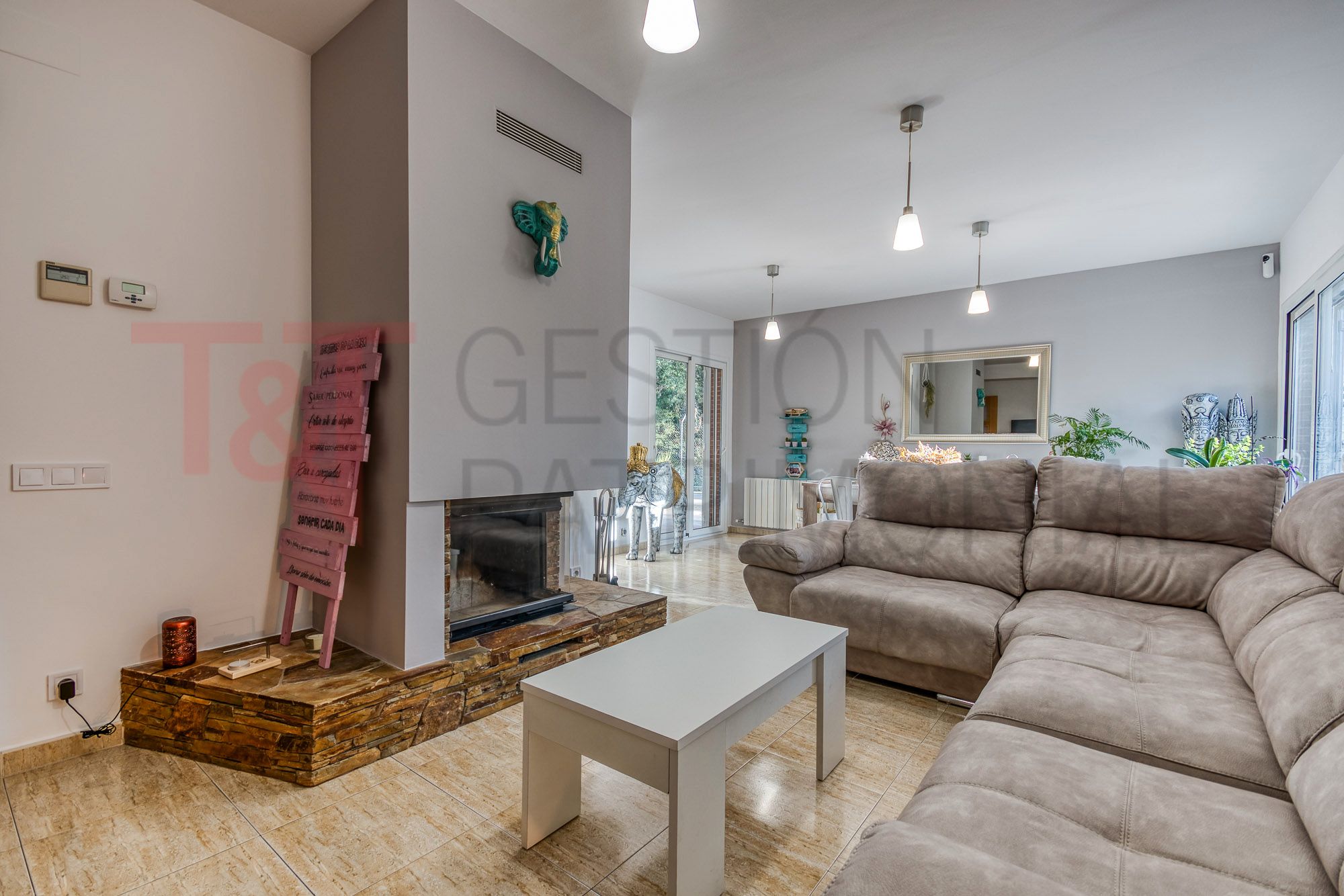 Sala d'estar de Casa o xalet en venda en Vacarisses amb Aire condicionat, Calefacció i Terrassa