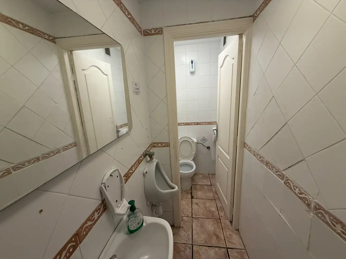 Badezimmer von Geschaftsraum zum Verkauf in Calvià mit Terrasse, Möbliert und Internet