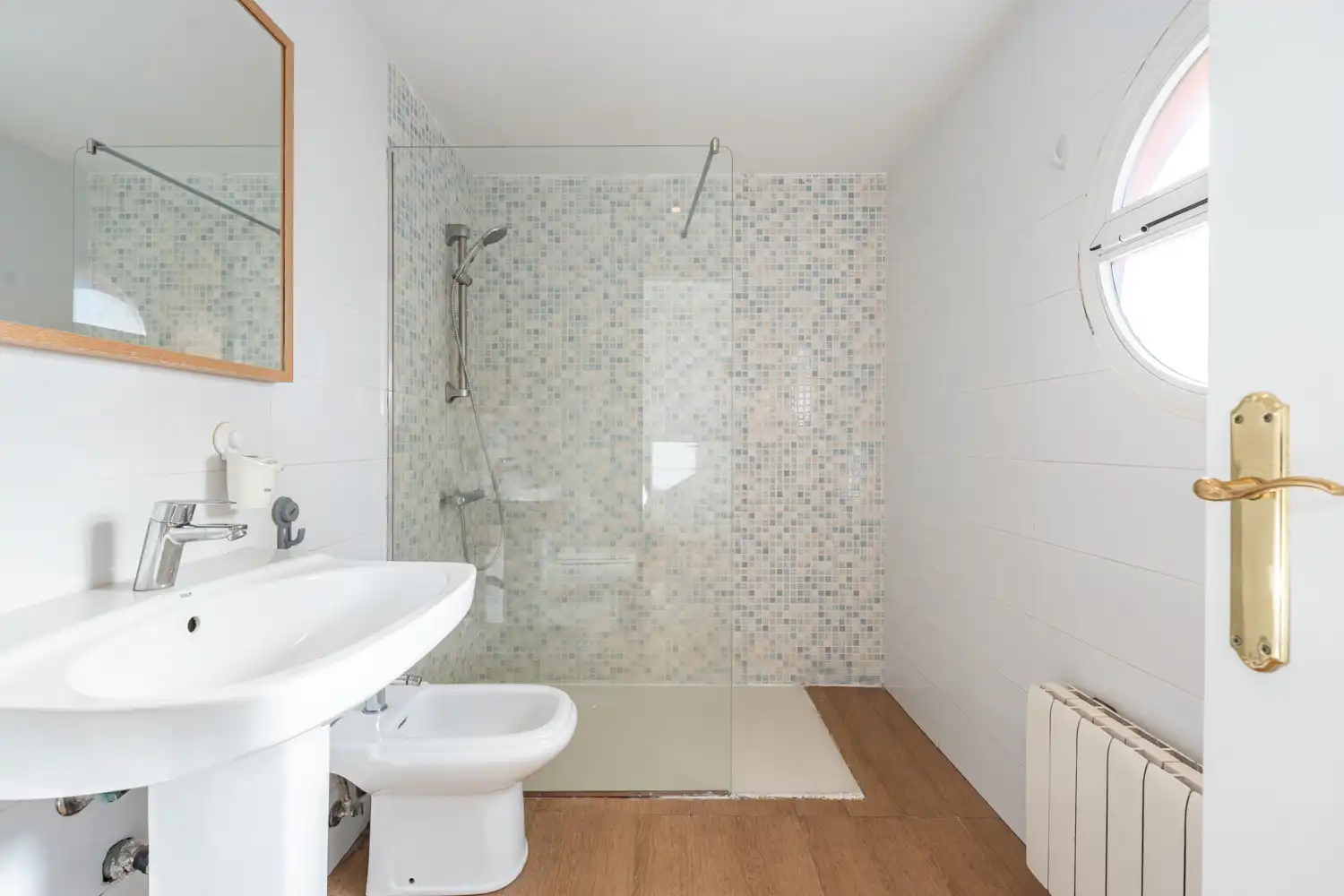 Baño de Piso en venta en Tres Cantos con Aire acondicionado, Calefacción y Parquet