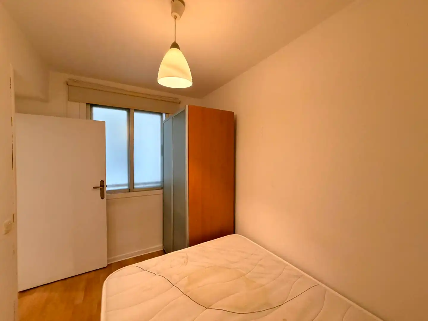 Habitación de Apartamento en venta en Madrid con Calefacción