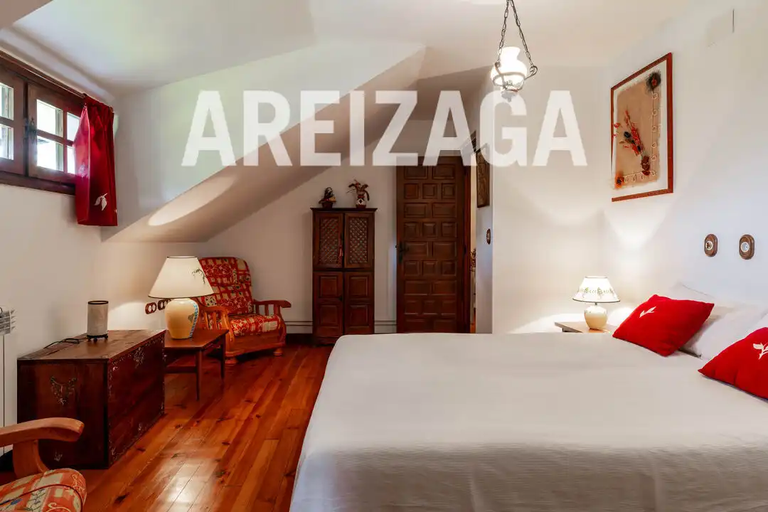 Habitación de Casa o chalet en venta en Errenteria con Calefacción, Terraza y Piscina