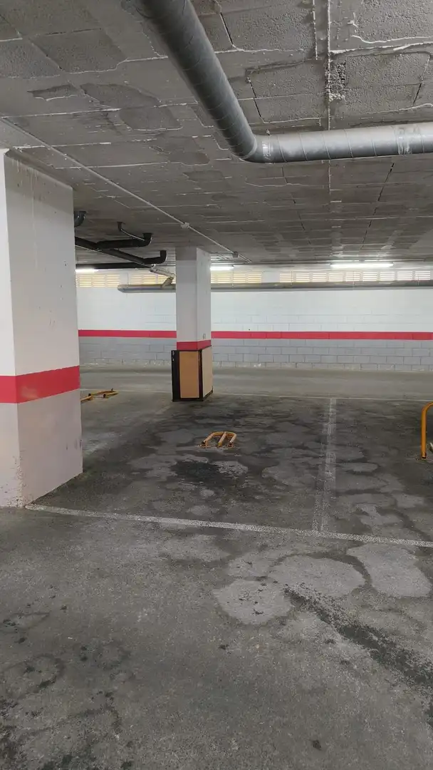 Parking de Apartamento en venta en Benidorm con Aire acondicionado, Calefacción y Terraza