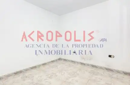 Dormitori de Pis en venda en Zamora Capital  amb Calefacció