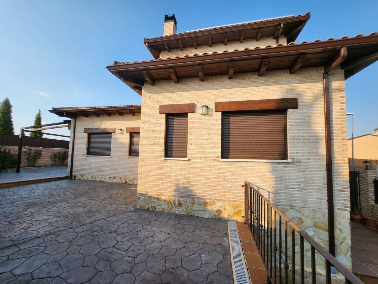 Exterior view of Single-family semi-detached for sale in El Casar  with Air Conditioner and Heating