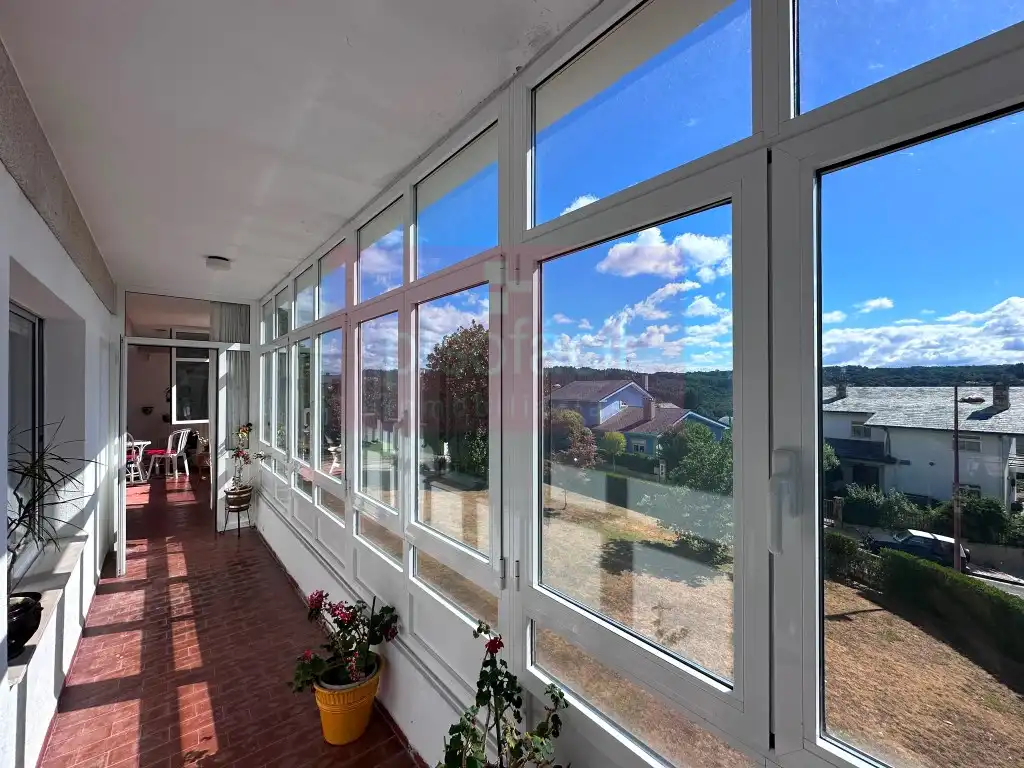 Vista exterior de Piso en venta en Lugo