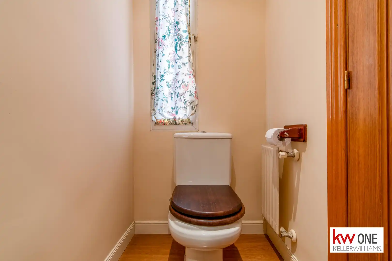 Baño de Casa adosada de alquiler en Pozuelo de Alarcón con Aire acondicionado, Calefacción y Jardín privado